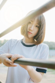 粉衣电梯